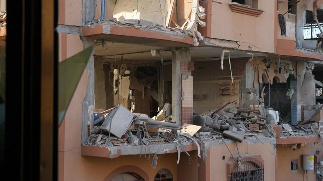 Intense Israeli artillery shelling and bombardment in eastern Gaza City in Israel Hamas war conflict