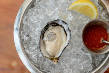 生牡蠣、生ガキ、殻付きオイスター