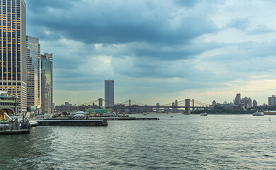 Fototapeta premium New York City panoramic view, downtown, Brooklyn bridge