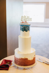 cake with cream and chocolate