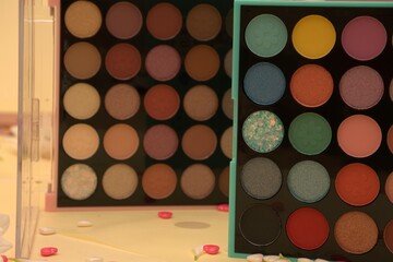 paint, art, color, brush, watercolor, palette, food, creativity, set, colorful, artist, paints, box, paintbrush, painting, makeup, yellow, colors, water, chocolate, design, tool, dirty, beauty, craft