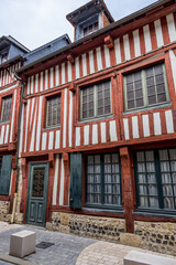 Dans les rues de Honfleur en Normandie