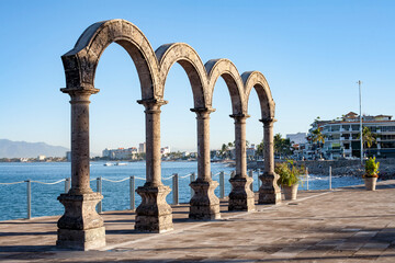 Fototapeta premium Puerto Vallarta Arches (Los Arcos) on the sea promenade (Malecon)