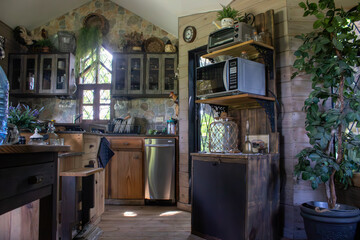 Rustic Charm: Beautiful Interior of an Impeccably Decorated Cabin