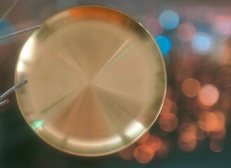 Table manner with vintage plate