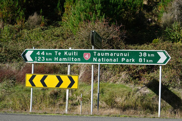 Fototapeta premium Signpost along State Highway 4 in New Zealand