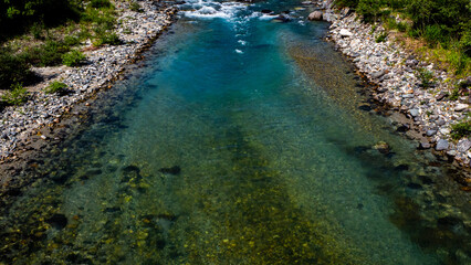 残雪の北アルプスと松川　長野県白馬村