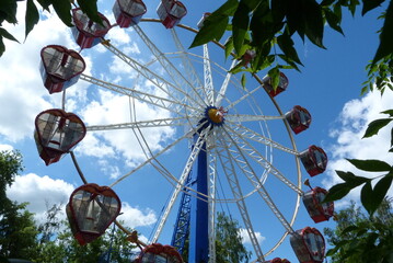 ferris wheel on a day