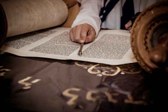 Lecture de la thora pour la bar mitzvah
