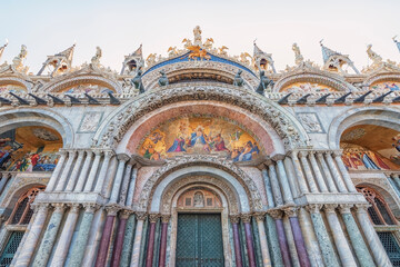 Obraz premium The St Mark's Basilica in Venice