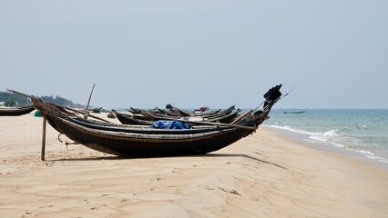 Obraz premium Fisher boats at the beach near Hue, Vietnam.