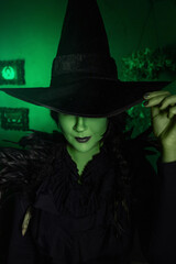 Green witch, bad witch, halloween, costume, cosplay, fantasy, witchcraft