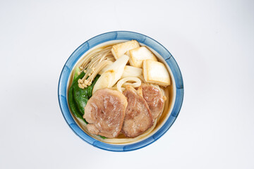 Seafood Udon Noodles，beef Udon，curry Udon， Japanese cuisine: cold shabu-shabu udon