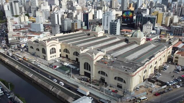 VIs&atilde;o a&eacute;rea do mercad&atilde;o da cidade de s&atilde;o paulo, sp, brasil