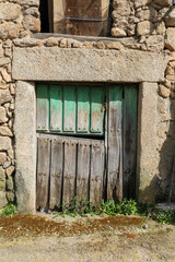 Ein typischer kleines Dorf in Spanien mit wenigen Einwohnern La Calzada de Béjar in der Sierra de Béjar, Castilla y Leon liegt an dem Pilgerweg Via de La Plata