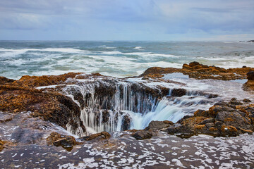 Thor's Well Coastal Waves and Rock Pool from Elevated Perspective