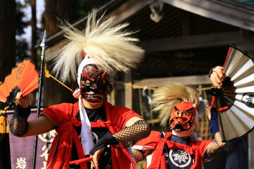Obraz premium 民俗芸能公演 鬼剣舞