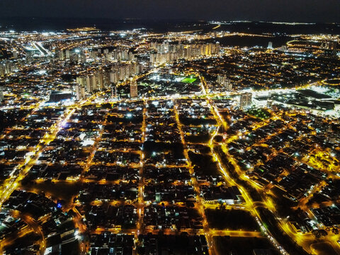 Foto a&eacute;rea noturna de Ribeir&atilde;o Preto sona sul  
