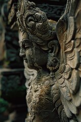 Statue of woman with crown on her head