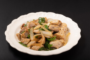 豚肉と玉ねぎとピーマンの炒め物