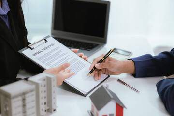 Real estate agents help clients buy and sell real estate such as apartments and houses. They manage agreements, contracts, and loans to ensure smooth customer transactions.