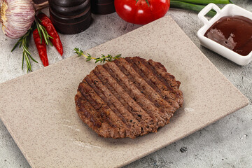 Grilled minced beef burger cutlet