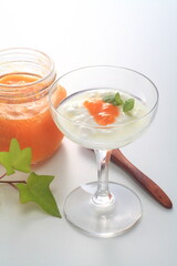 梅ジャムとヨーグルト