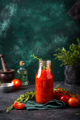 Traditional Italian tomato marinara sauce