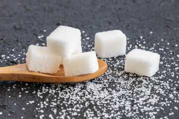 Image of sugar cubes and granulated sugar