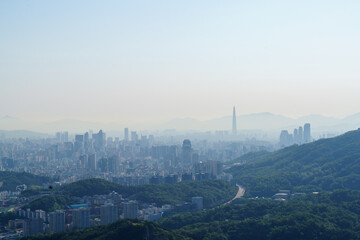 Obraz premium Scenic view of Mt.Gwanaksan against sky