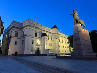 Fototapeta premium Cathedral Square in Vilnius, Lithuania