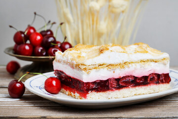 Layer cake with juicy fruit jelly.