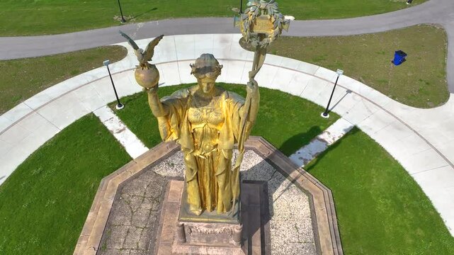 Drone Aerial View of Statue of the Republic in Jackson Park, Chicago 4K