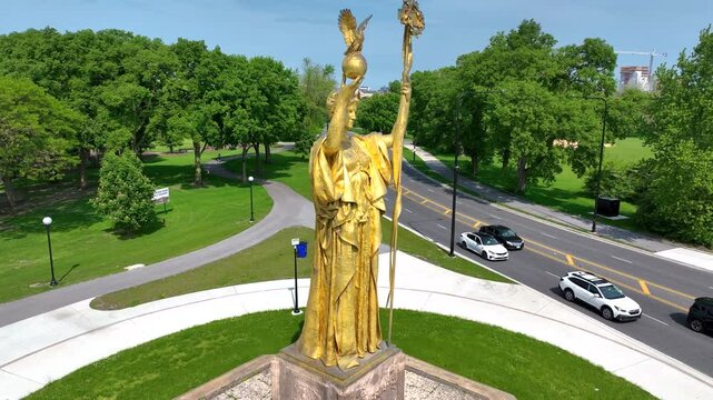 Drone Aerial View of Statue of the Republic in Jackson Park, Chicago 4K