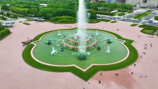 Drone Aerial of Buckingham Fountain, Grant Park in downtown Chicago 4K