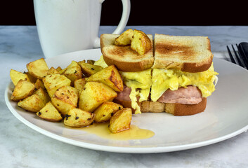 spam and egg breakfast sandwich,