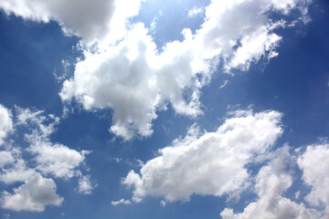 Obraz premium clouds with blue sky background at afternoon
