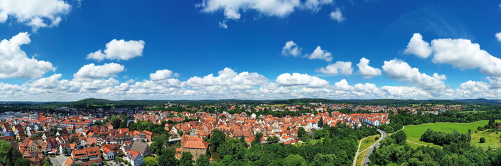 Luftbild von Lauf an der Pegnitz mit Blick auf die historische Altstadt. Lauf an der Pegnitz, Mittelfranken, Bayern, Deutschland.