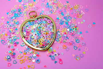 Heart that concentrates smaller others inside and outside