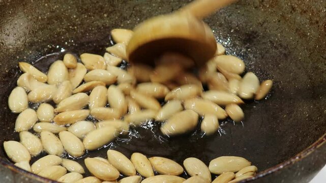 Moroccan Food Rfissa Dish with Chicken, Lentils, and Eggs - Authentic Moroccan Cuisine Video, Traditional Moroccan Cooking, Moroccan Recipes, High-Quality Moroccan Food Video, Moroccan Food Culture