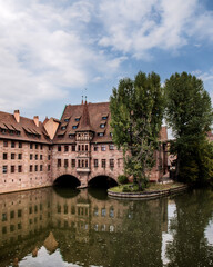 Fototapeta premium Heilig-Geist-Spital in Nürnberg Holy Spirit Hospital Nuremberg