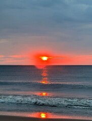 Fototapeta premium sunrise over the ocean