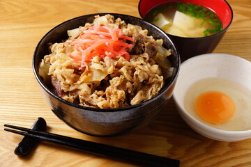 牛丼　和食