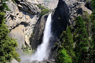 Yosemite Falls waterfall (Upper Yosemite Fall) in Yosemite National Park in California, USA