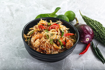 Thai Spicy Vermicelli Salad with Prawns