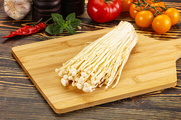 Japanese delicacy raw mushroom Shimeji