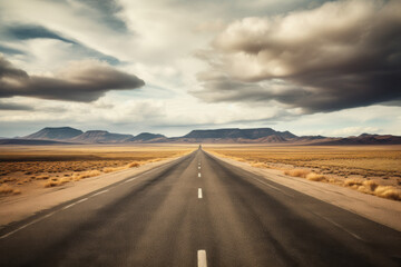 Fototapeta premium An empty road leading to the horizon
