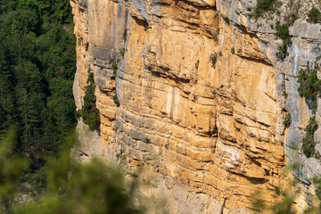 Falaises provençale dans les canyons des Baronnies en Provences françaises