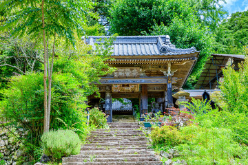 夏の富貴寺　大分県豊後高田市　Fukiji temple in summer. Oita Pref, Bungoono City.