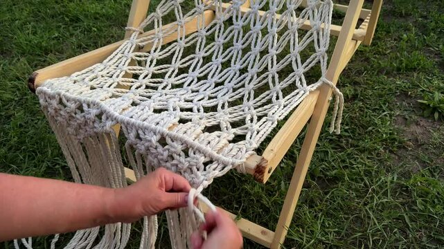 macrame, DIY garden furniture, macrame chaise lounge